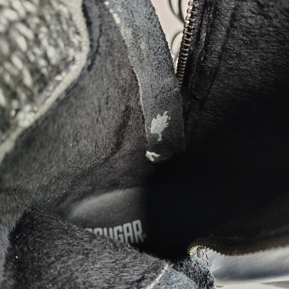 Cougar Black Winter Boots with Textured Upper and Chunky Sole - Picture 14 of 17